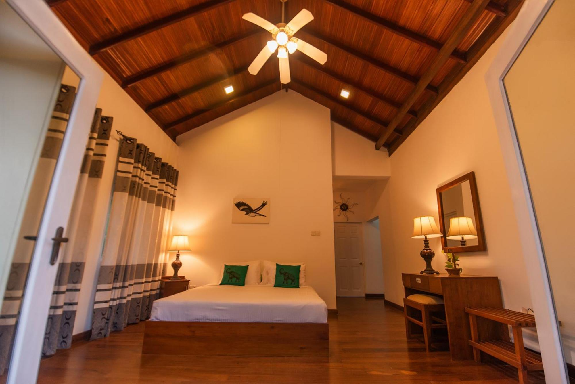 Chaminrich Villa Kandy Esterno foto