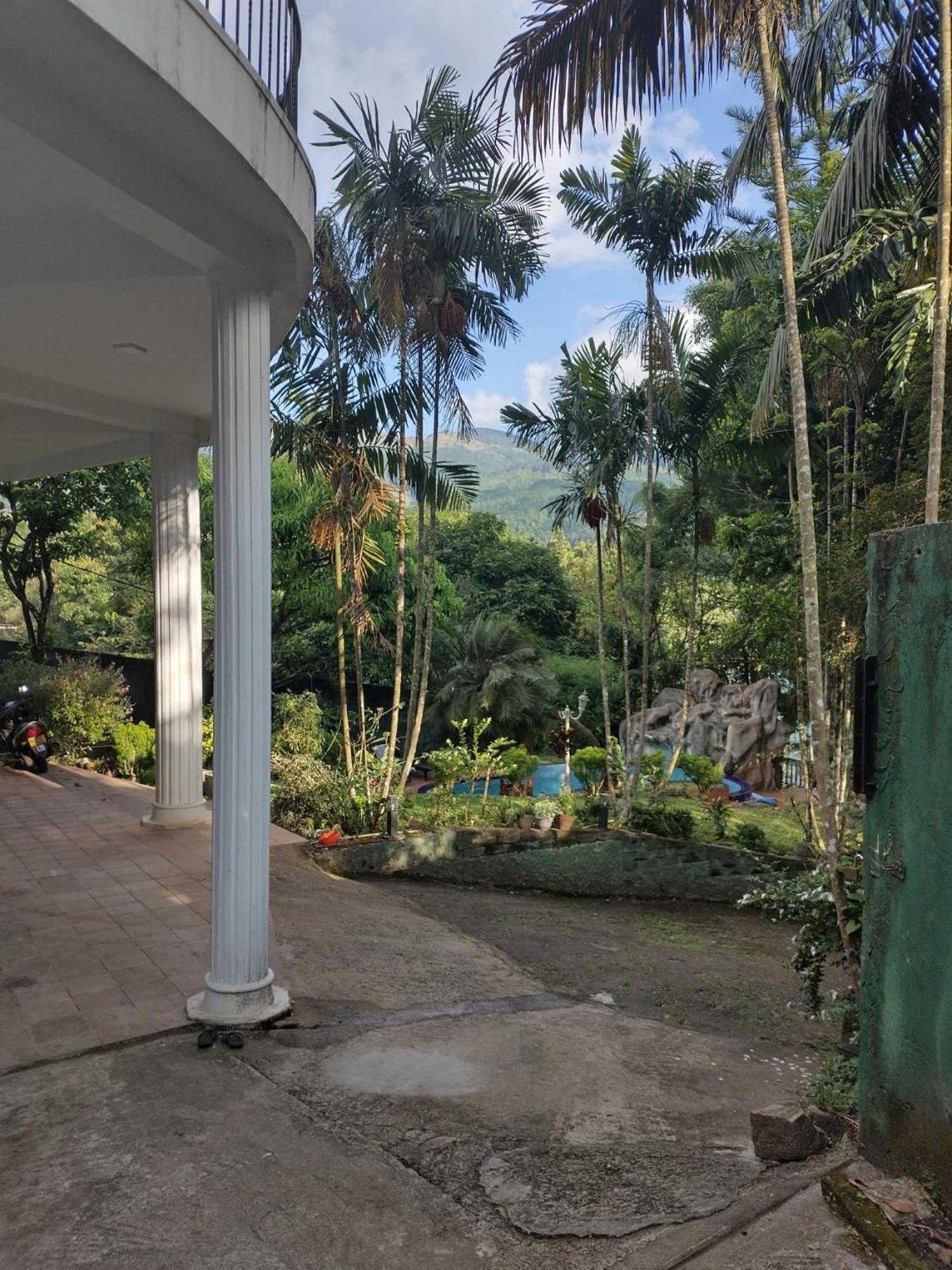 Chaminrich Villa Kandy Esterno foto